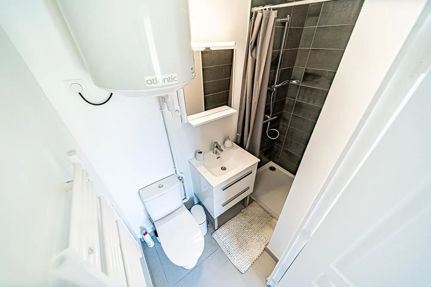 Le Petit Clement - Charmant Et Cosy Villeurbanne Apartment